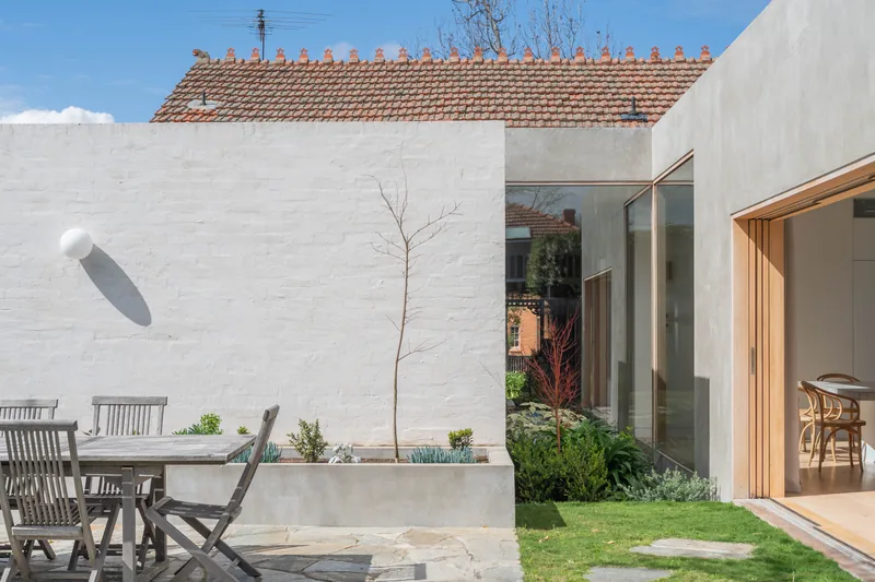 Terrace and courtyard garden at the Malvern East Residence